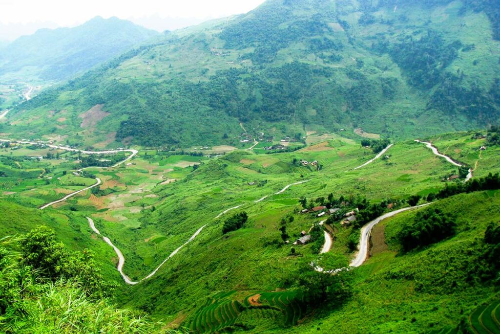 Bac Sum Pass on the Ha Giang Loop