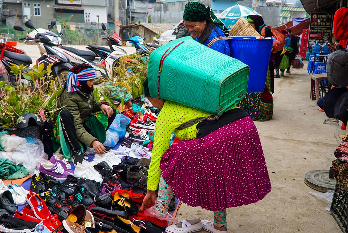 Dong Van Market - A unique experience in the Ha Giang Loop