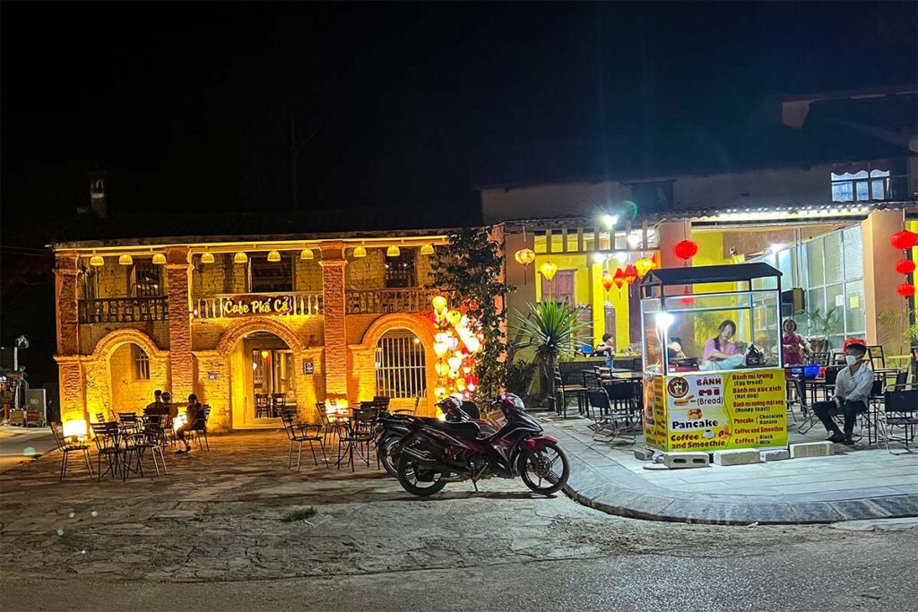 Dong Van street food and nightlife in Ha Giang