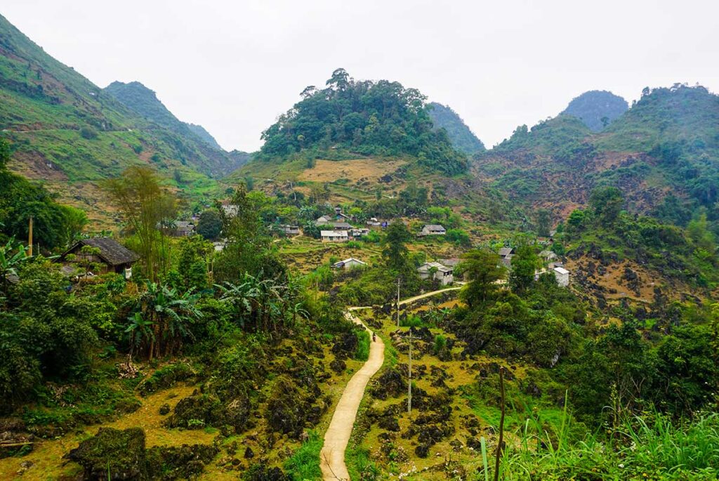 der Weg zur Lung Khuy Höhle in Quan Ba in Ha Giang